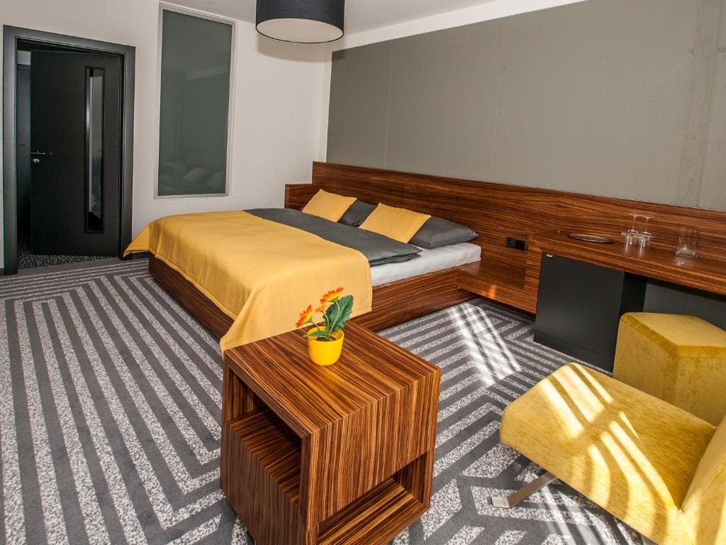 Standard Double Room room - Image 2