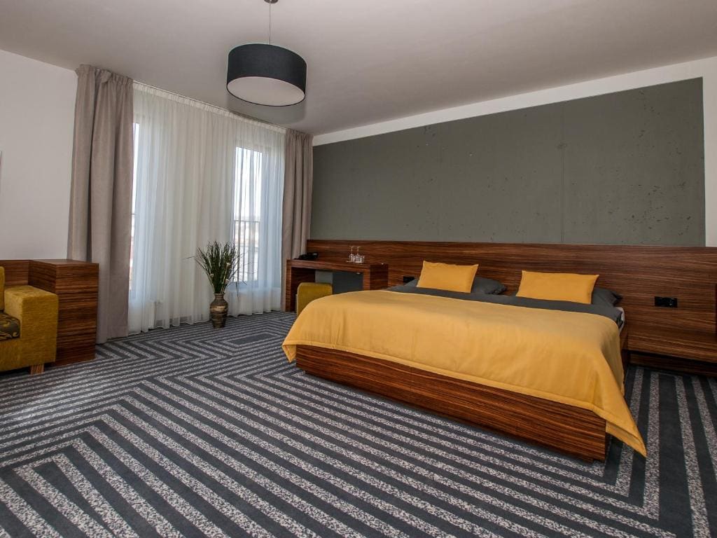 Deluxe Double Room room - Image 3