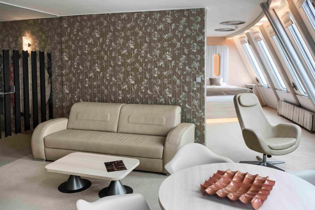 Suite room - Image 2