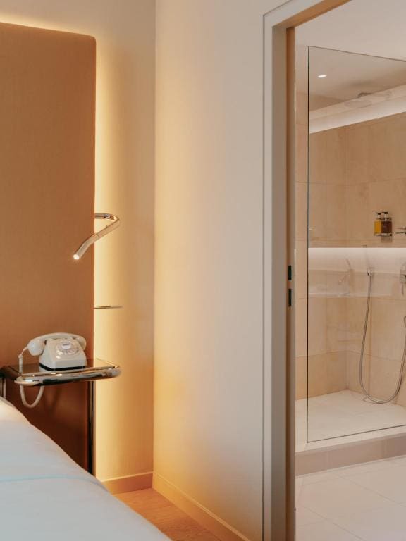 Superior Double or Twin Room room - Image 3
