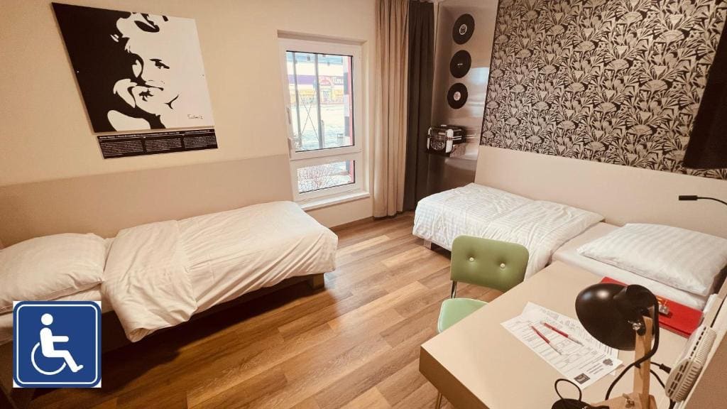 Twin Room - Disability Access room - Image 1