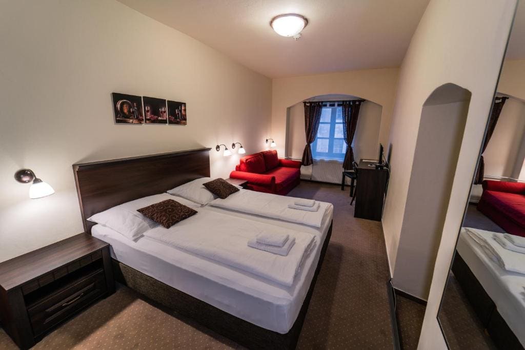 Double or Twin Room with 2 Extra Beds room - Image 2