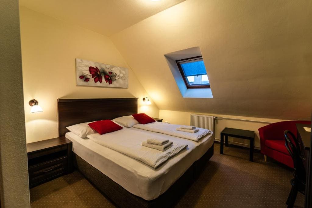 Double or Twin Room room - Image 2
