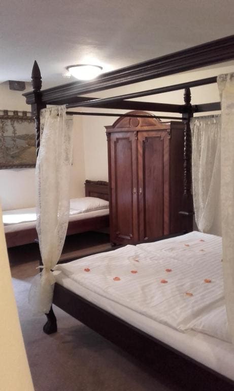 Suite room - Image 1
