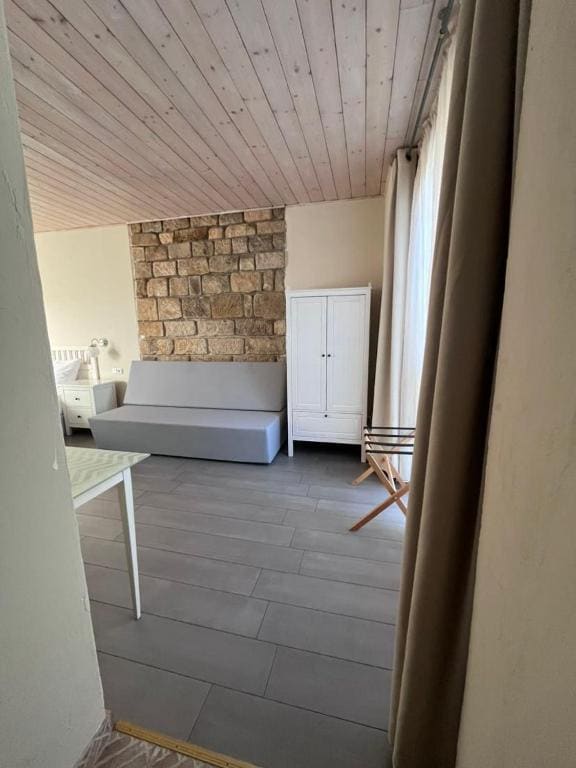 Triple Room with Bath room - Image 1