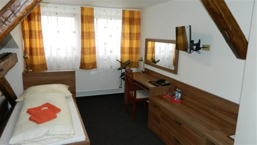 Economy Double or Twin Room room - Image 1