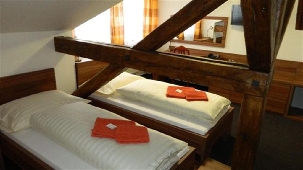 Economy Double or Twin Room room - Image 2