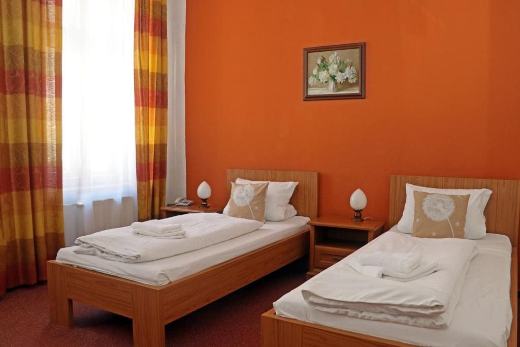 Double or Twin Room room - Image 3