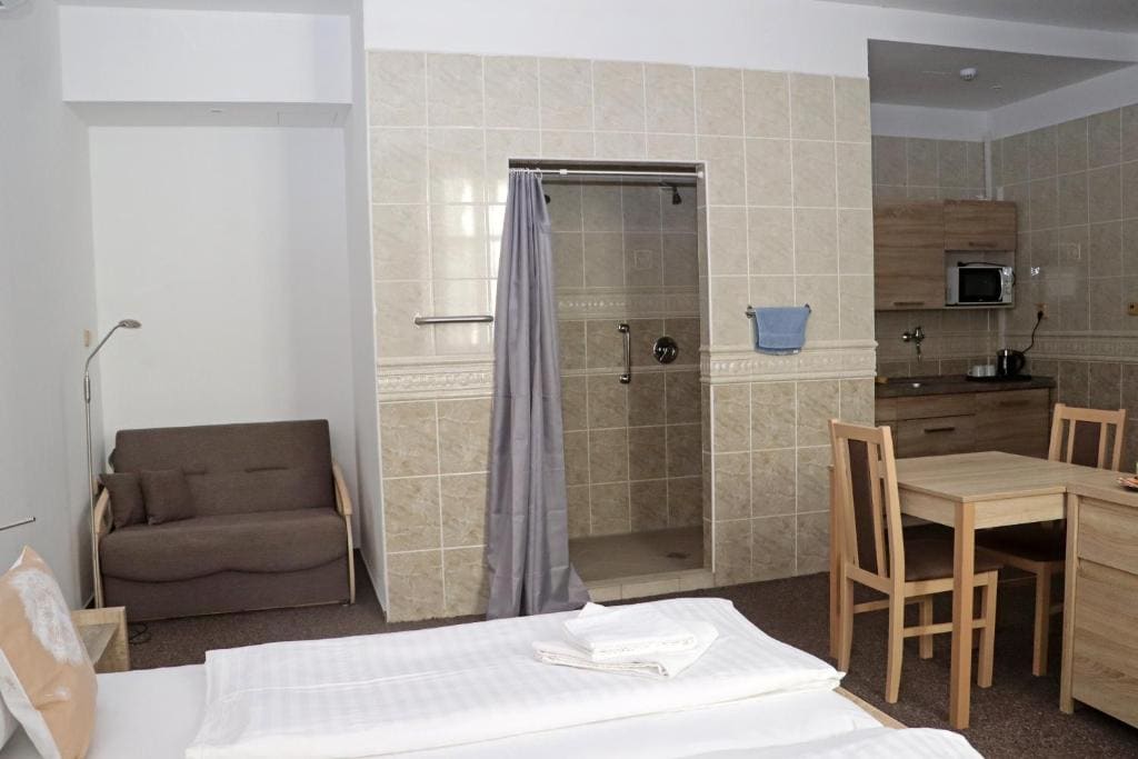 Standard Studio room - Image 3