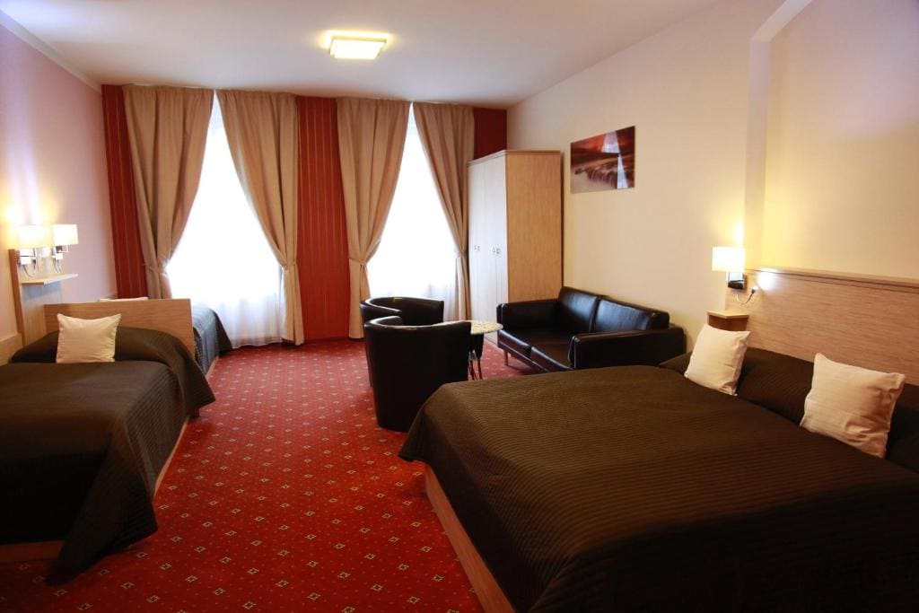 Quadruple Room room - Image 2