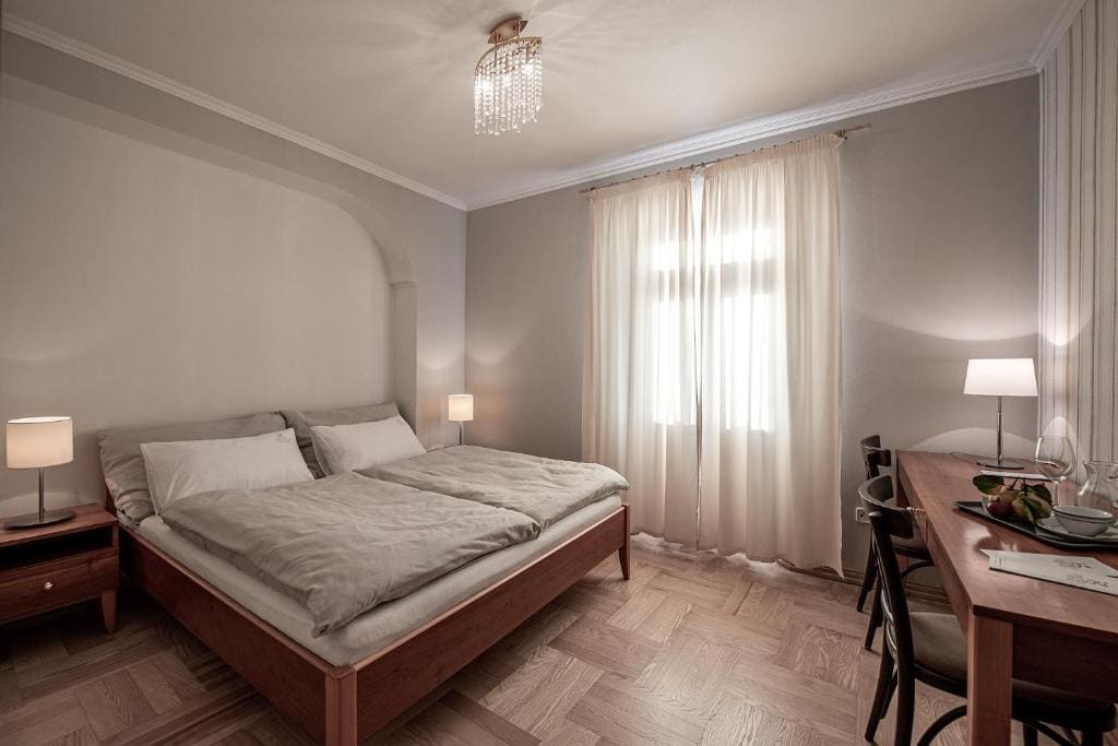 Suite room - Image 3