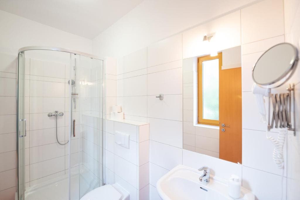 Twin Room room - Image 1