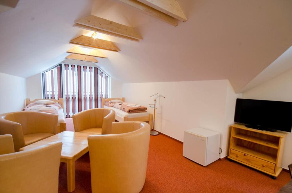 Quadruple Room room - Image 1