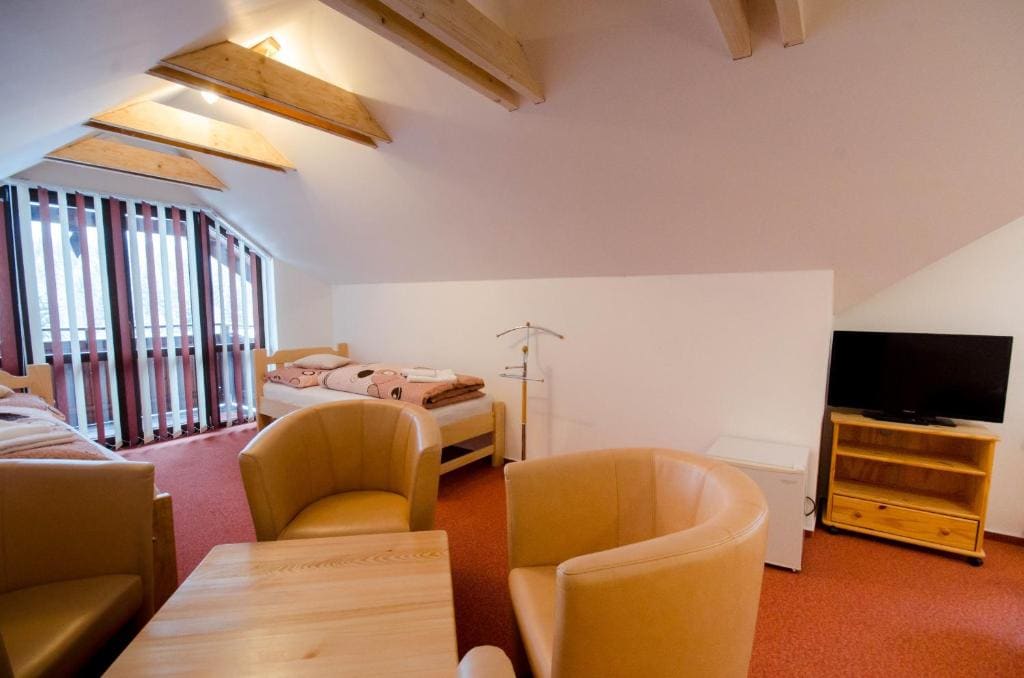 Quadruple Room room - Image 3