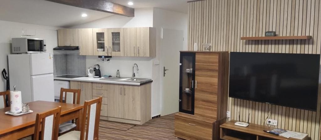 Family Suite with Balcony room - Image 3