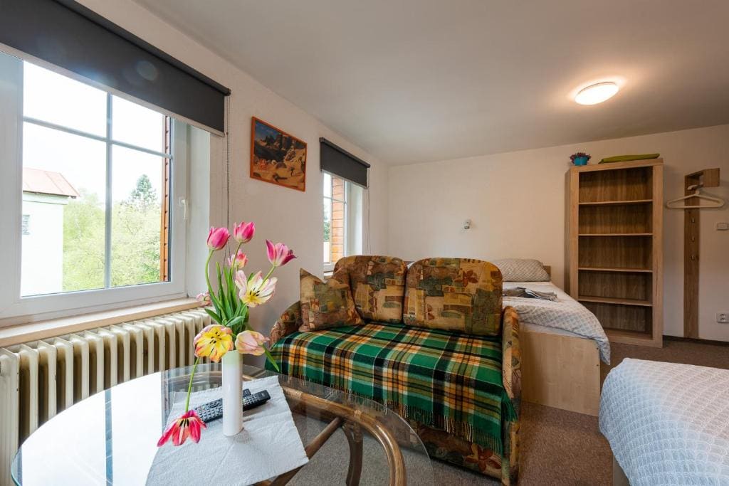 Quadruple Room with Private Bathroom room - Image 1