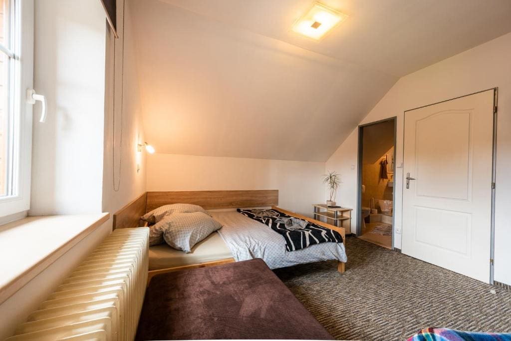 Triple Room with Private Bathroom room - Image 1