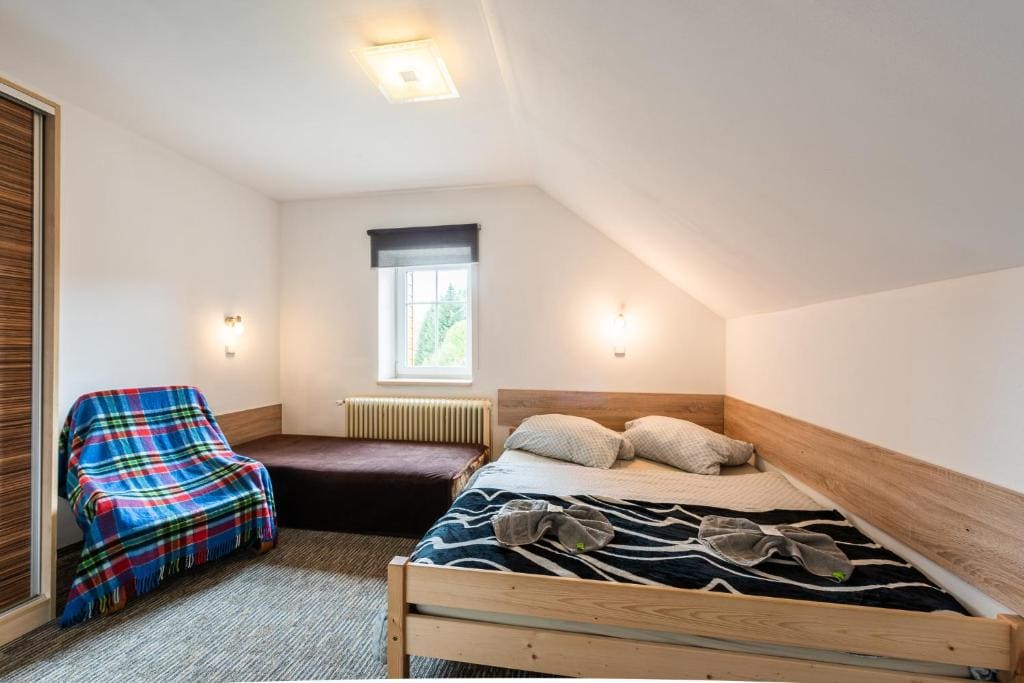 Triple Room with Private Bathroom room - Image 2