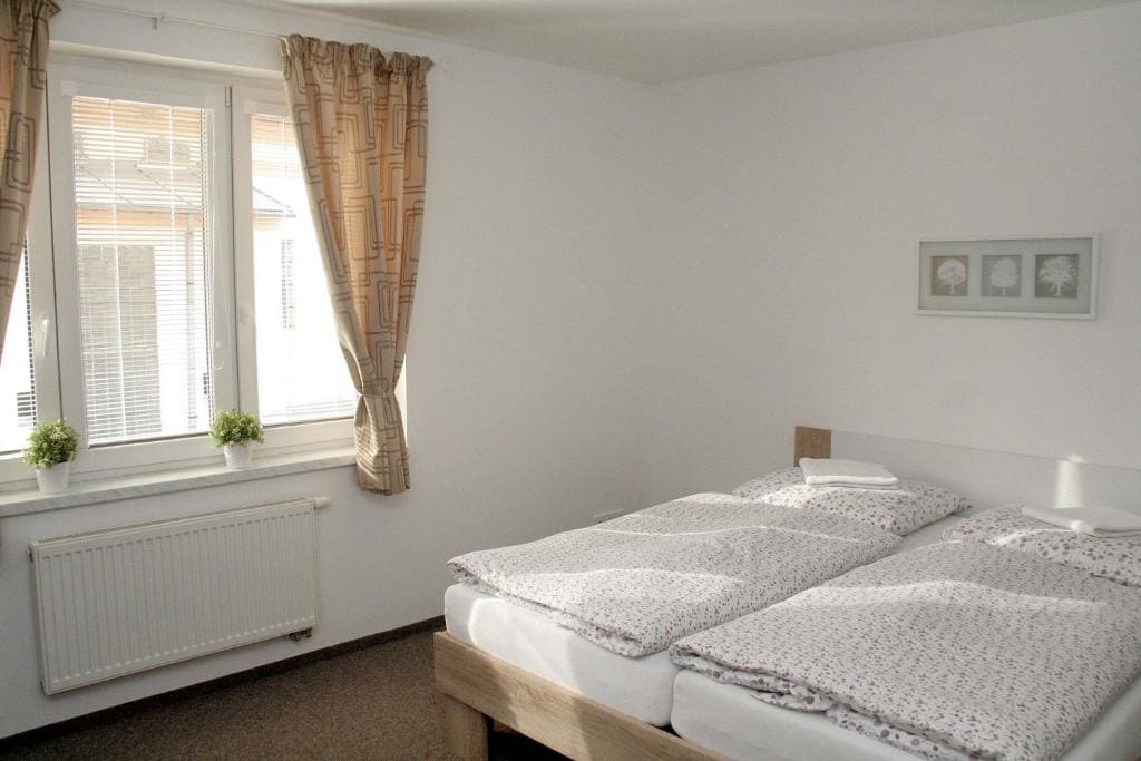 Double Room with Private Bathroom room - Image 1