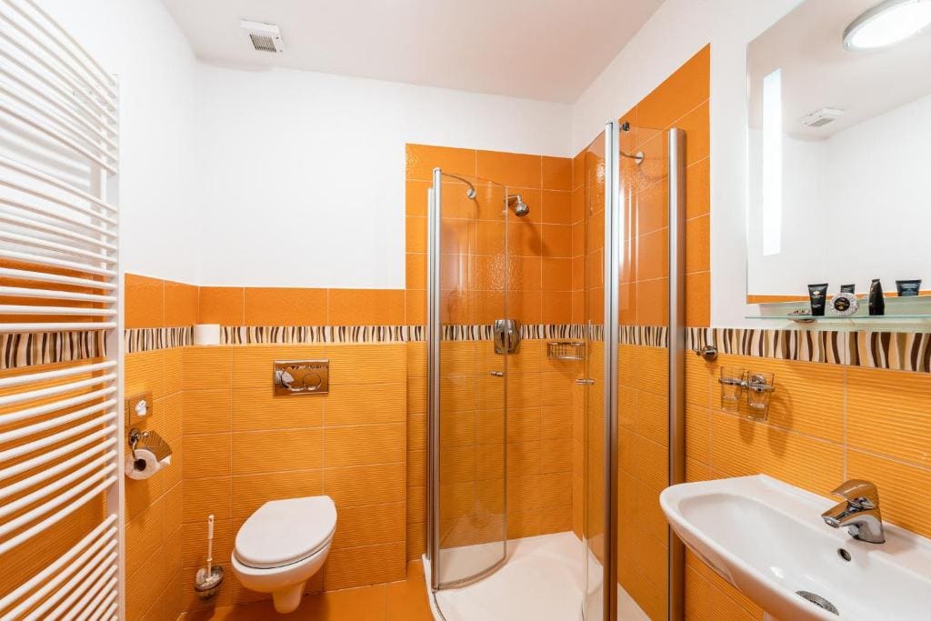 Standard Double or Twin Room room - Image 1