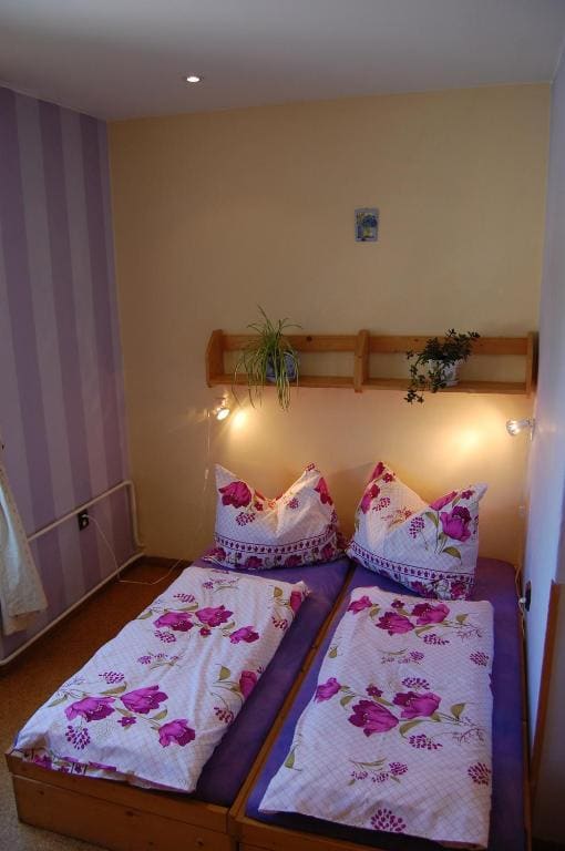 Quadruple Room with Bathroom room - Image 1