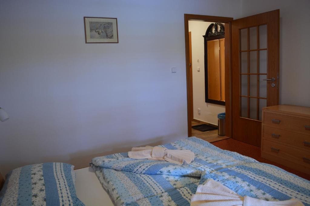 Double Room with Private Bathroom room - Image 1