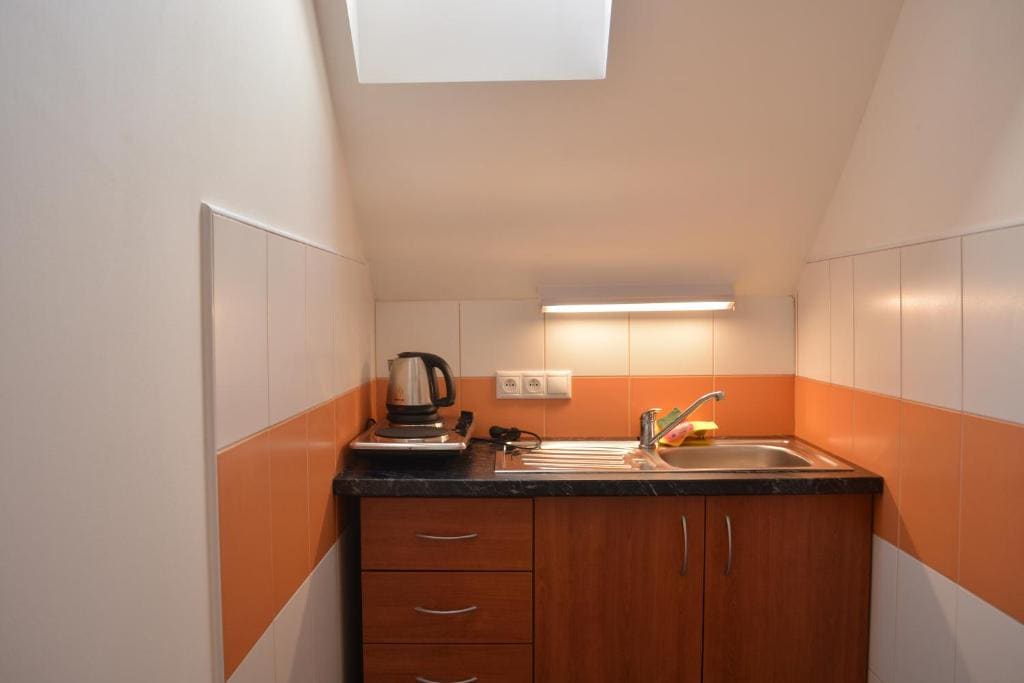 One-Bedroom Suite room - Image 2