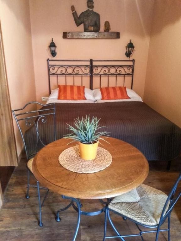 Deluxe Double or Twin Room room - Image 3