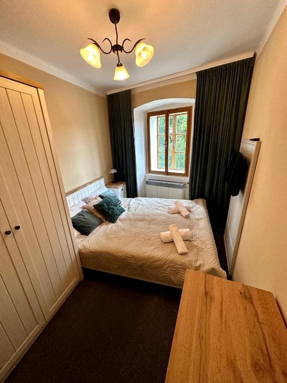 Double Room with Private External Bathroom room - Image 1