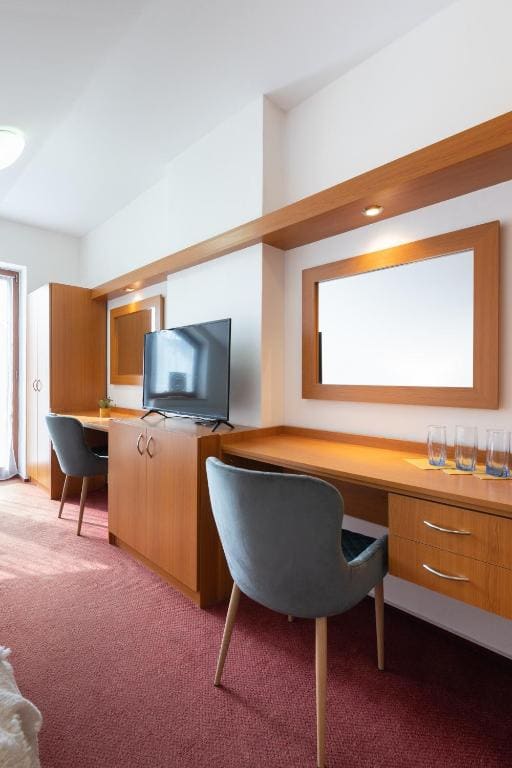 Triple Room with Balcony room - Image 3