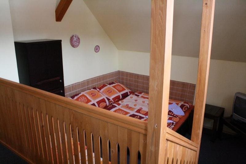 Deluxe Quadruple Room room - Image 3