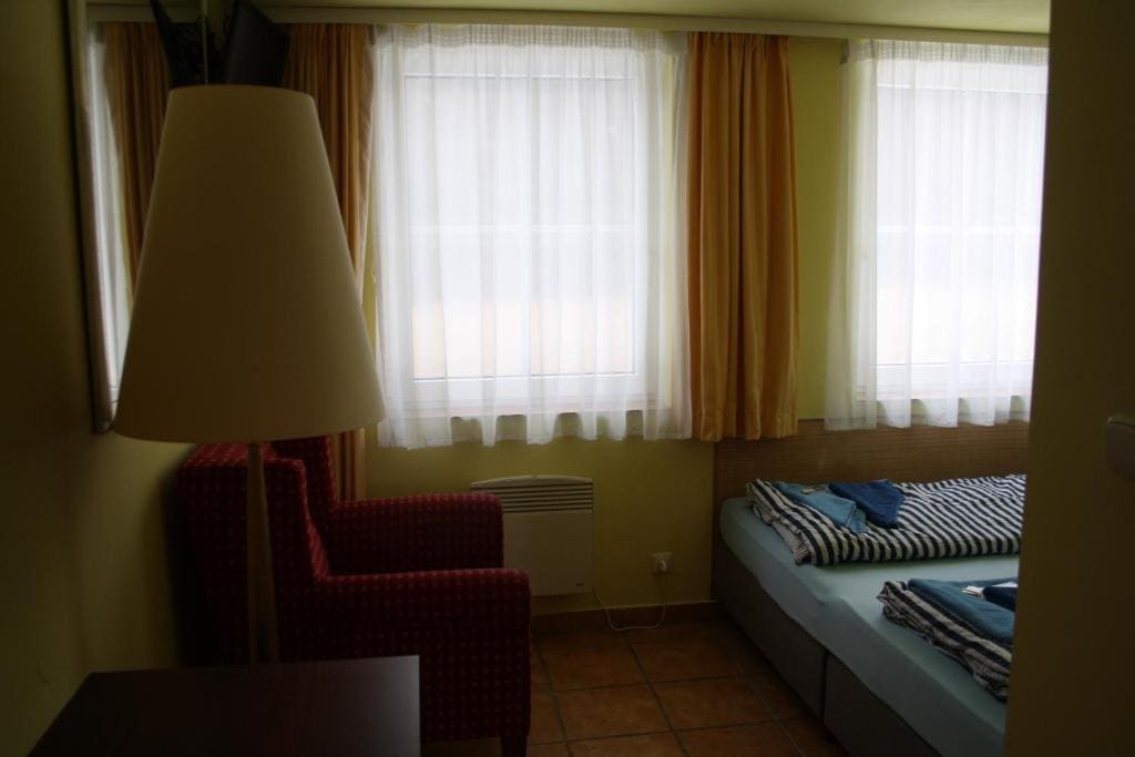 Double Room with Private Bathroom room - Image 1