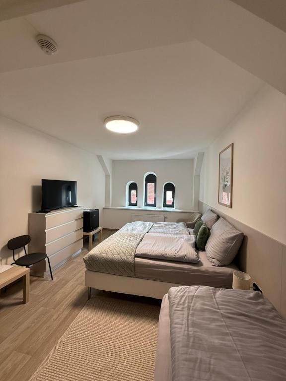 Standard Triple Room room - Image 1