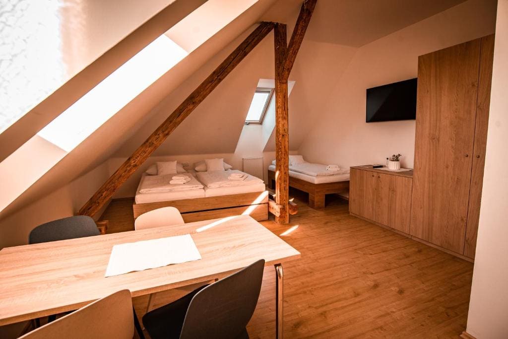 Apartment room - Image 2