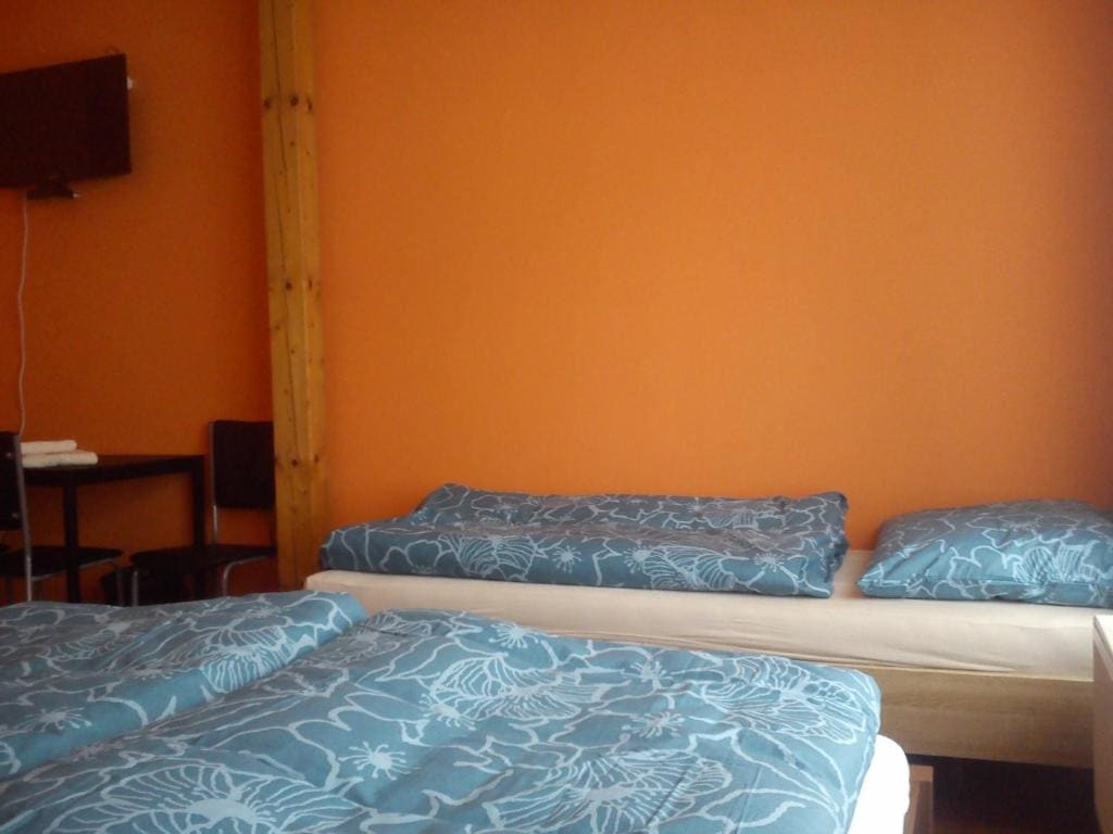 Standard Triple Room room - Image 3