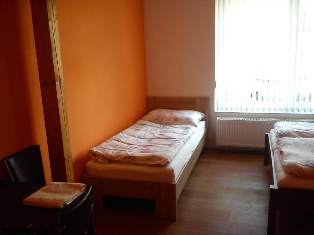 Standard Triple Room room - Image 2