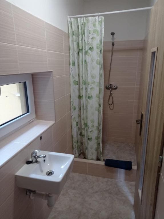Twin Room room - Image 1