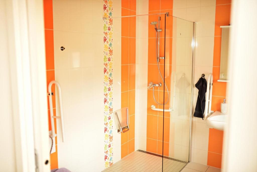 One-Bedroom Suite room - Image 1