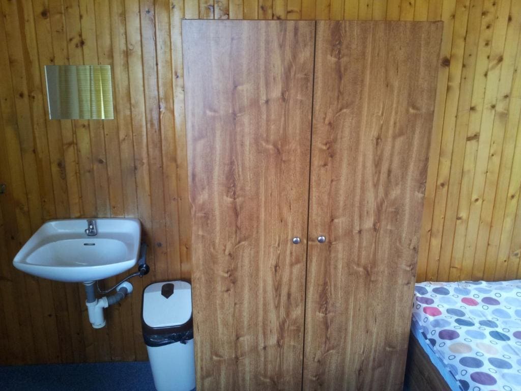 Double or Twin Room with Shared Bathroom room - Image 3