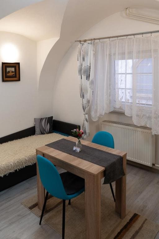 Studio room - Image 1