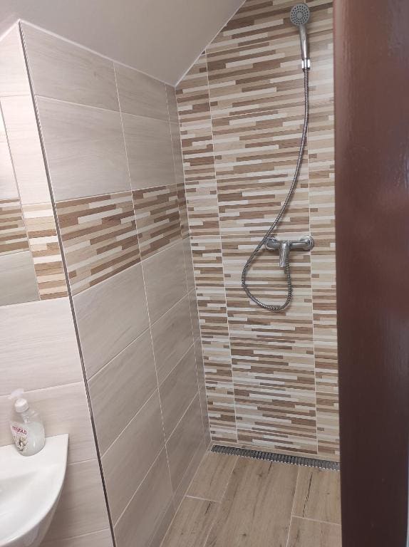 Double Room with Balcony room - Image 2
