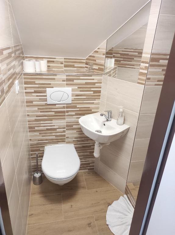 Double Room with Balcony room - Image 1