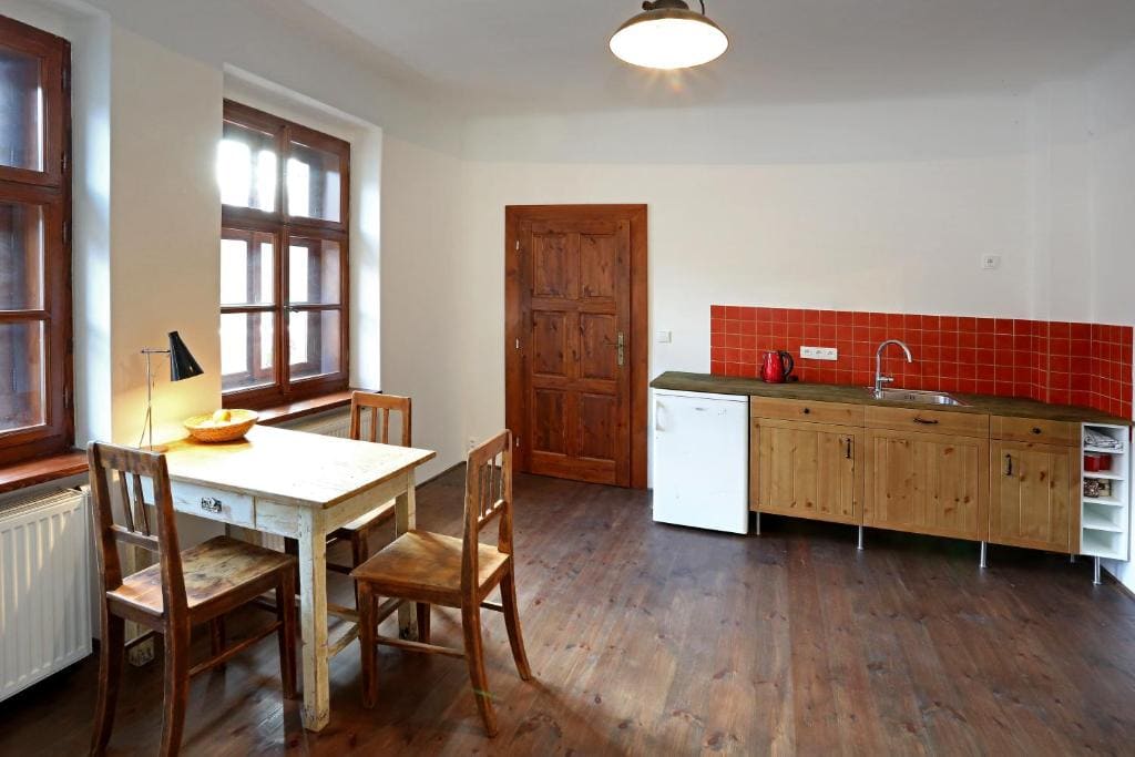 One-Bedroom Suite room - Image 2