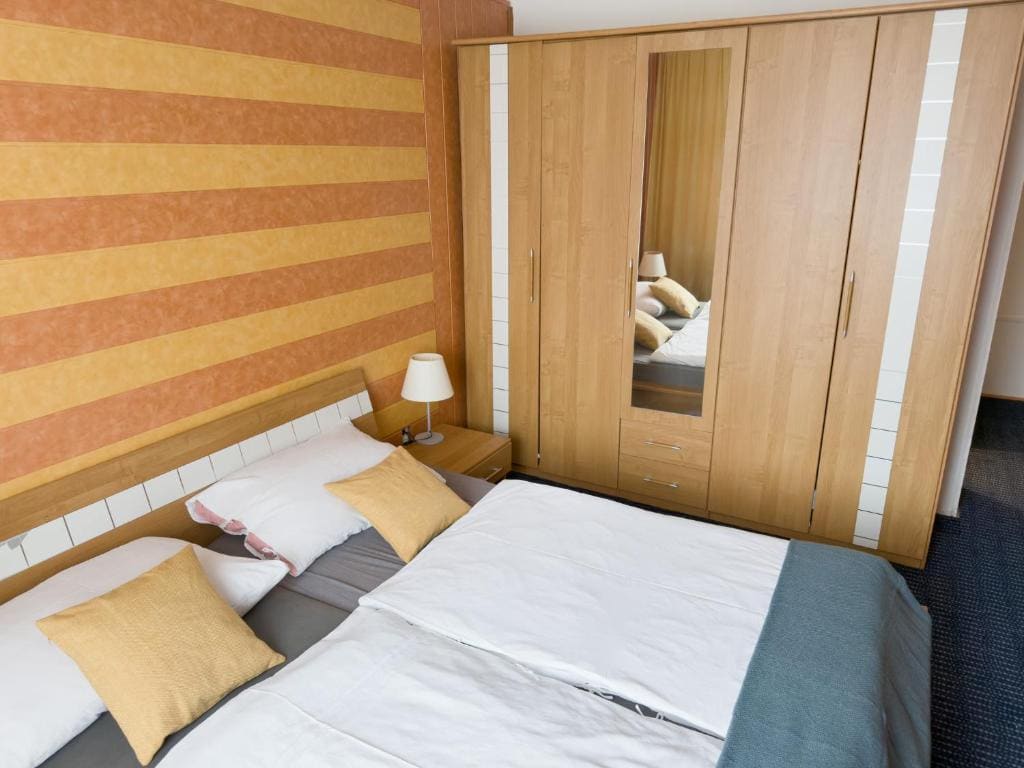 Double or Twin Room with Bathroom room - Image 3