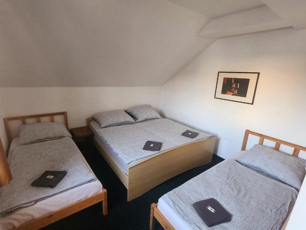 Apartment room - Image 3