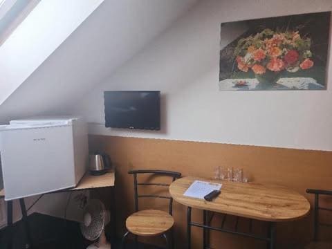 Classic Triple Room room - Image 2