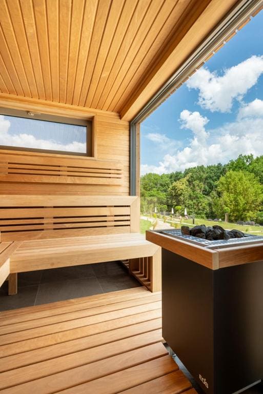Double Room with Garden View room - Image 2