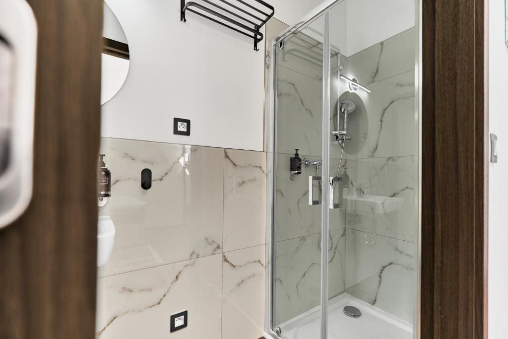 Triple Room with Private Bathroom room - Image 1