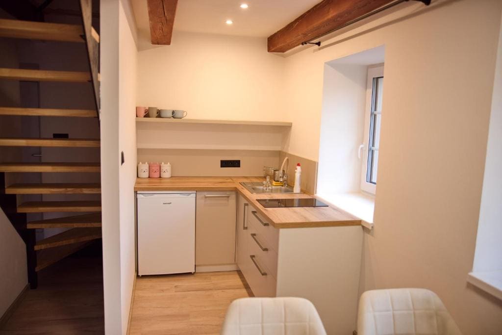 Deluxe Family Suite room - Image 3
