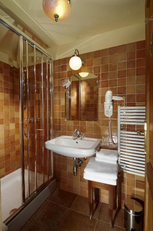 Deluxe Double Room room - Image 1